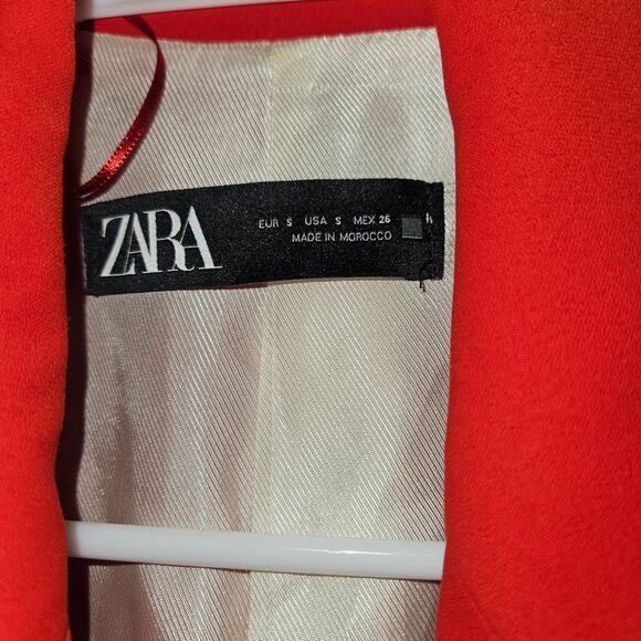 Zara Open Front Red Blazer with Rolled up Sleeves. Size Small. - Picture 4 of 6